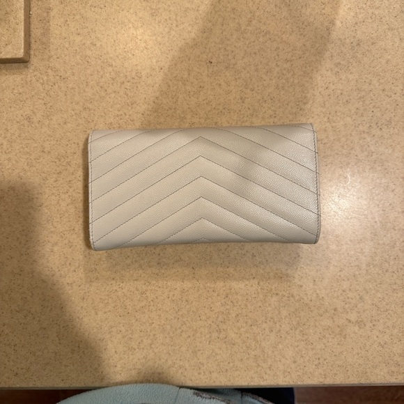 Yves Saint Laurent Quilted Silver Wallet - Picture 9 of 9